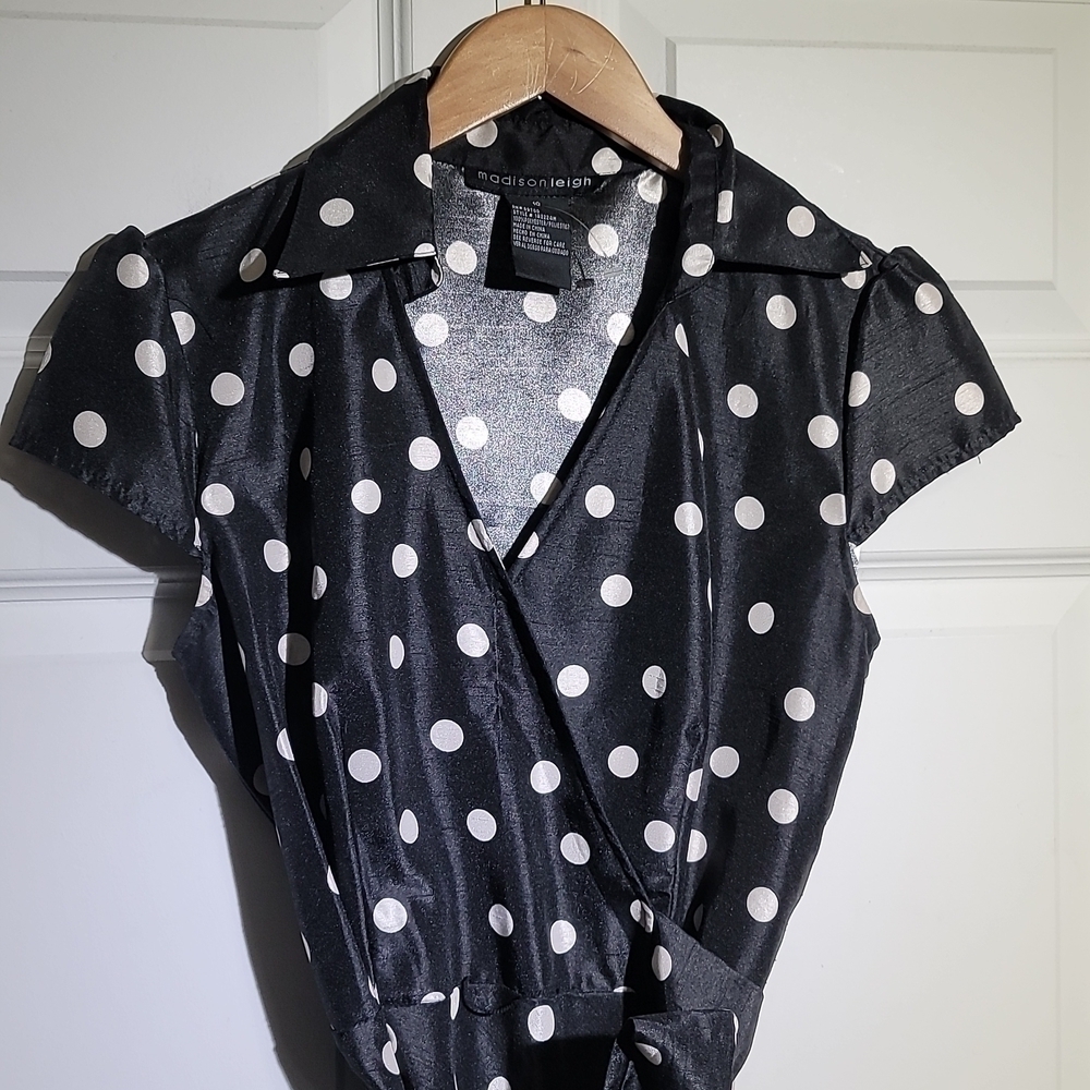 𝅺MADISON Leigh 50's Vibe Polka Dot Cap Sleeve Wrap V-Neck Midi Dress
